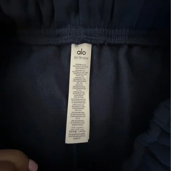 Alo Yoga Accolade Sweatpant – Navy – Size XS – NWT - Picture 4 of 6